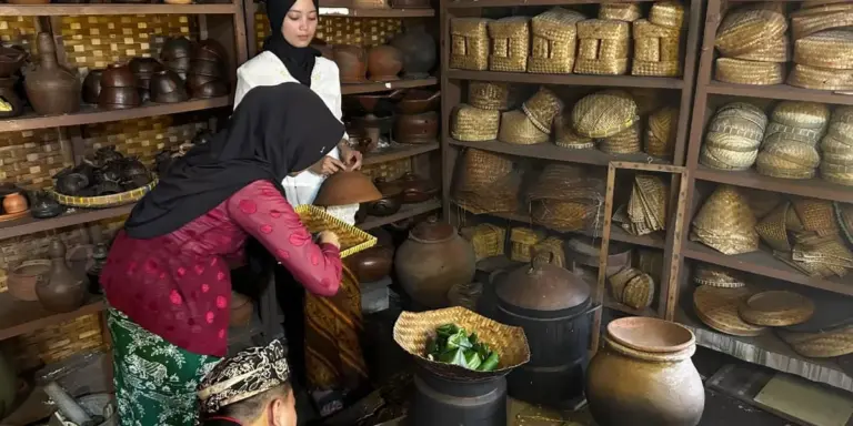 Lestarikan Selametan Weton, KKN Tematik UMM Gelar Selametan Wirogo di Kampung Budaya Polowijen