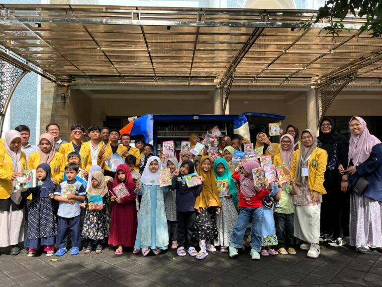 RBC Institute AMF Berikan Sentuhan Edukatif di Masjid Baiturrahmah Sawojajar