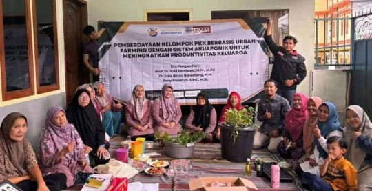 UMM Wujudkan Kemandirian Pangan Warga Jetis Lewat Inovasi Sistem Akuaponik