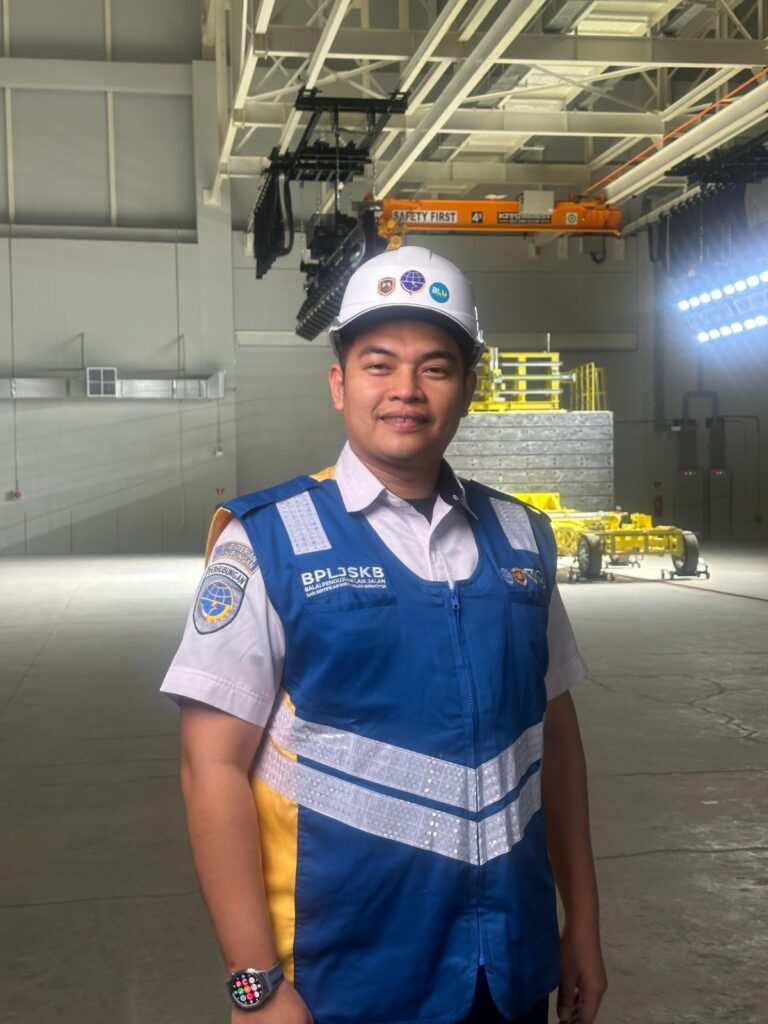 Aris, Alumnus UMM Di Balik Sistem Pengujian Bermotor Indonesia