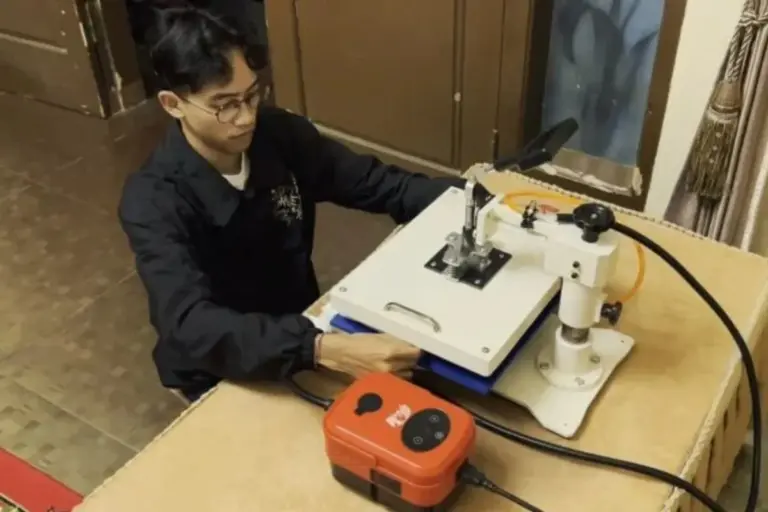 Mahasiswa UMM Kembangkan Steam Press Ecoprint, Solusi Efisien Produksi Kain Alami