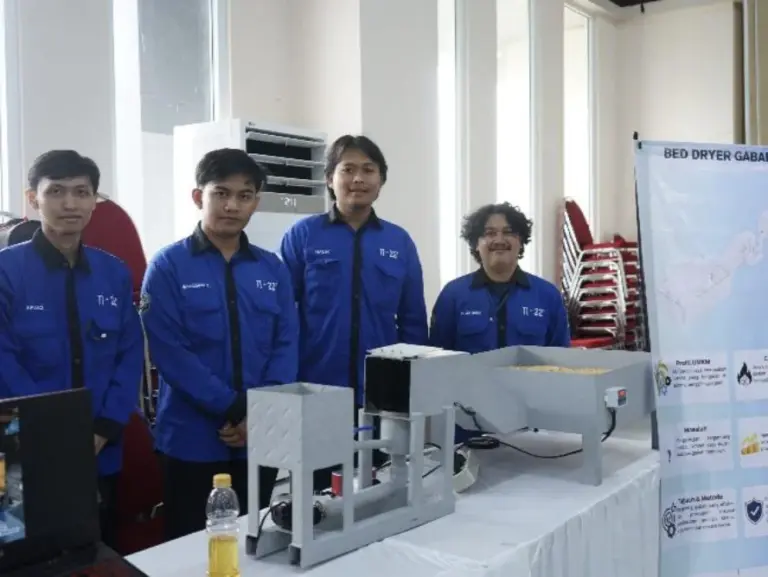 Perkuat Ketahanan Pangan di Tengah Cuaca Tak Menentu, Mahasiswa UMM Kembangkan Bed Dryer Pengering Gabah