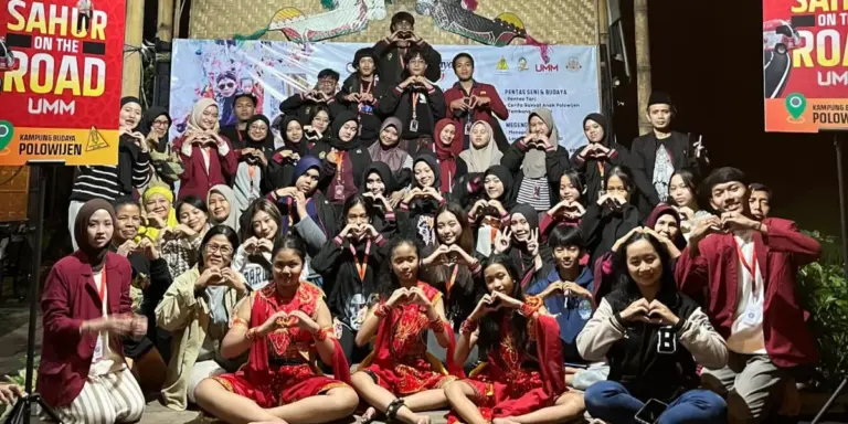 Saur On The Road UMM di Kampung Budaya Polowijen: Spirit Ramadan dan Pelestarian Tradisi