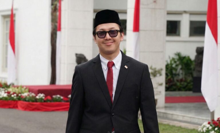 Diplomasi Tak Selalu Politik, Alumnus UMM Bangun Citra Indonesia Lewat Seni di Amerika Latin