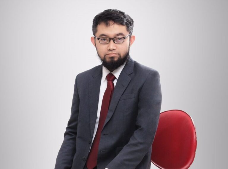 Dosen UMM Masuk Top 100 Akademisi Terbaik Dunia