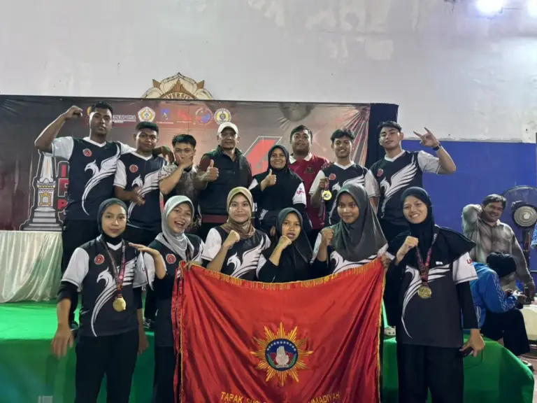 Tapak Suci UMM Borong Medali di Paku Bumi Open Championship