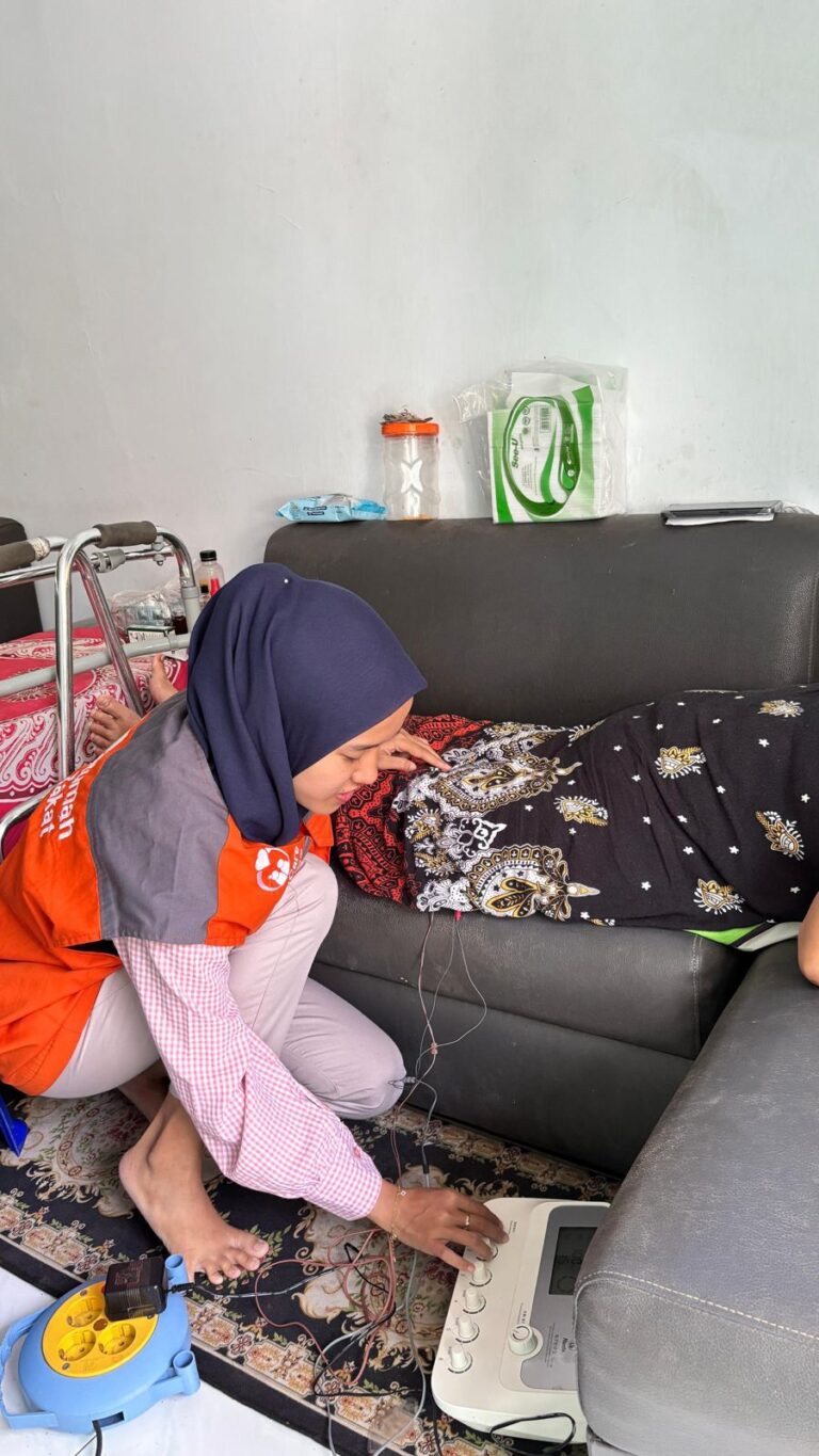 Tren Penyakit Kronis Meningkat, FIKES UMM Luncurkan Matahari Home Care untuk Perawatan Jangka Panjang di Rumah