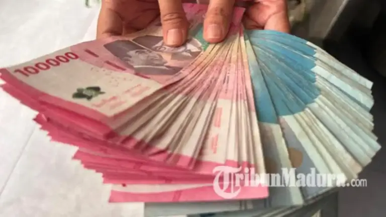 Akademisi UMM Malang Soroti Bahaya Paylater saat Rupiah Melemah dan Harga Kebutuhan Naik