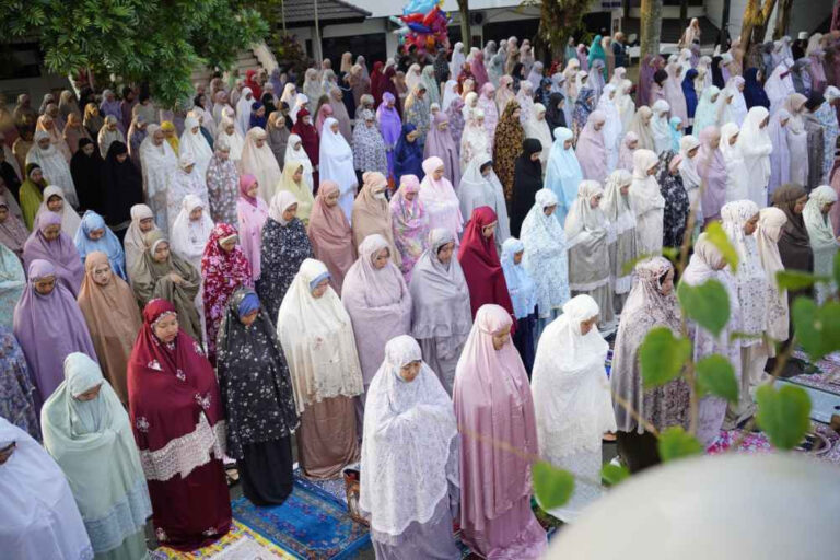 Khotbah Iduladha di UMM: Sembelih Sifat Egoisme dan Konsumtif