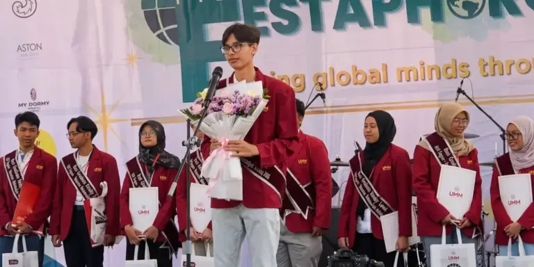 UMM Gembleng Mahasiswa Jadi “Warga Global”: Bukan Cuma Jago Nongkrong, Tapi Harus Bisa Bahasa Asing dan Coding