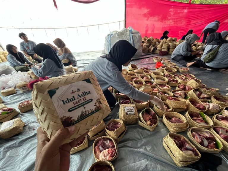 Tinggalkan Kresek, UMM Konsisten Terapkan Go Green Dalam Penyaluran Ribuan Paket Kurban