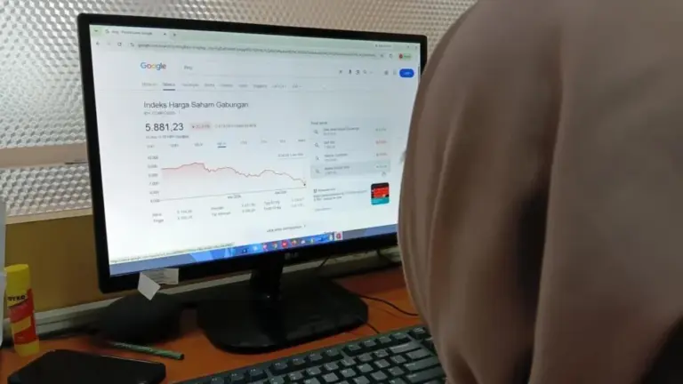 IHSG Turun Lebih dari 20 Persen, Dosen UMM Minta Masyarakat Tidak Terjebak Kepanikan