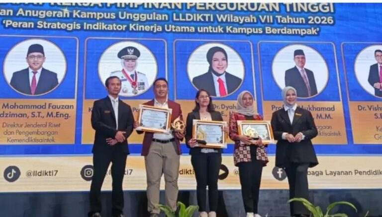 UMM dan Umsura Raih Penghargaan Terbaik di Rakerpim LLDIKTI VII