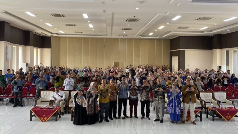 Seminar Nasional Magister Psikologi UMM: Kolaborasi Guru dan Orang Tua Kunci Sukses Pendidikan Inklusif