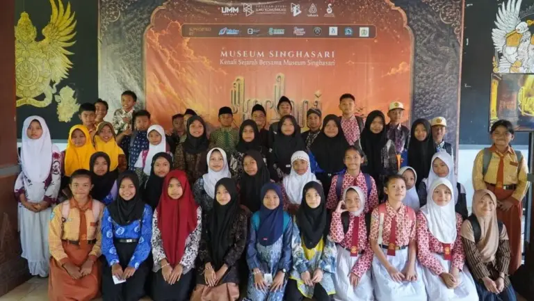 Mahasiswa UMM Ubah Metode Belajar Sejarah di Museum Singhasari