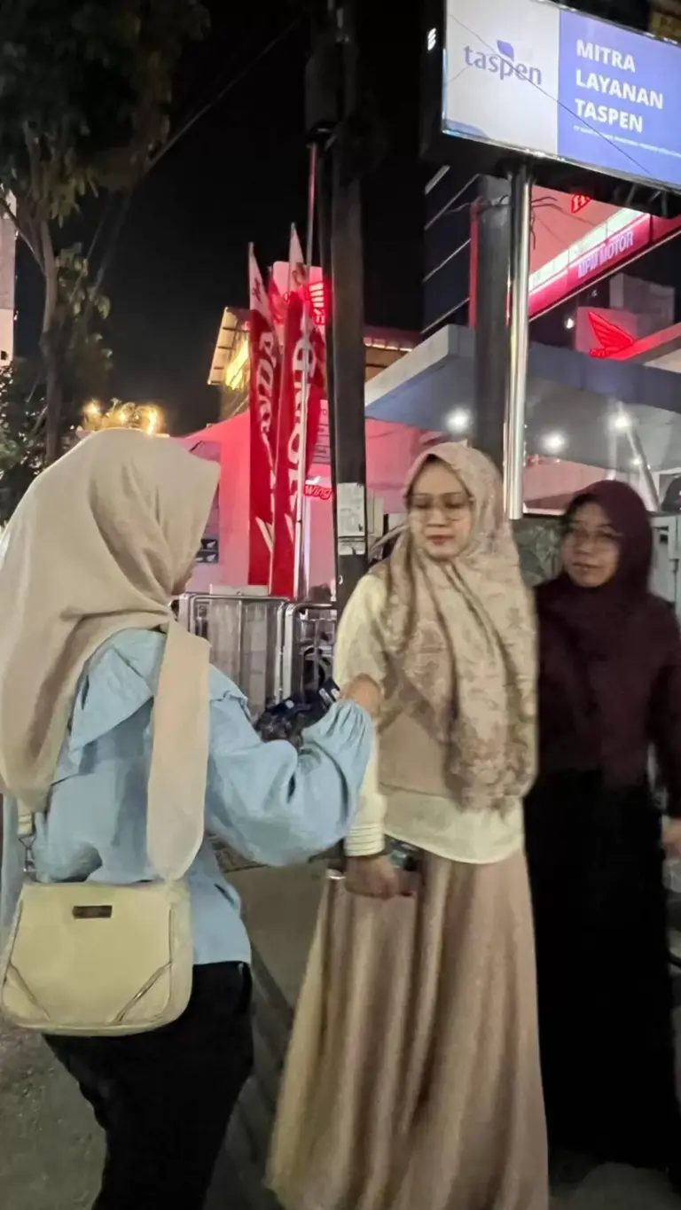 Turun ke Jalan Demi Sehat: Aksi Mahasiswa UMM Perkenalkan Grit Fit Fest 2026 di Kayutangan Heritage