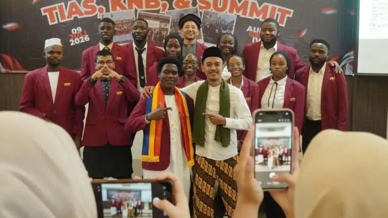 Setahun Belajar Bahasa dan Budaya, Mahasiswa Internasional UMM Siap Kenalkan Indonesia ke Dunia